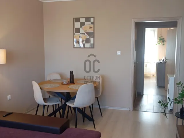 Eladó lakás Szekszárd, Csatár 50 nm