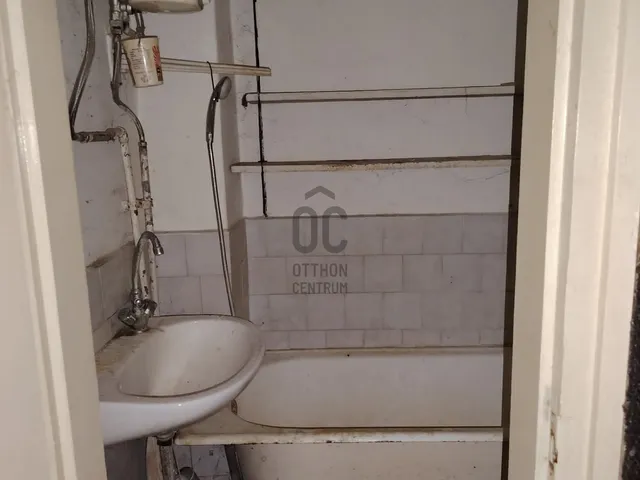 Eladó ház Szekszárd, Újváros 920 nm