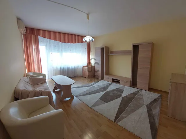 Kiadó lakás Szekszárd 56 nm