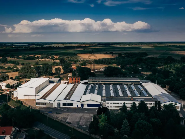 Kiadó kereskedelmi és ipari ingatlan Szekszárd, Palánk