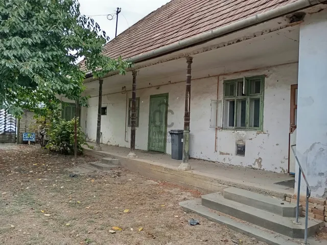 Eladó ház Várdomb 93 nm