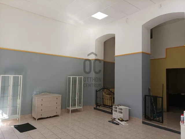 Eladó kereskedelmi és ipari ingatlan Budapest VII. kerület 65 nm