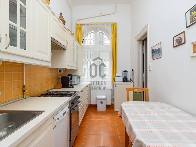 Eladó lakás Budapest VI. kerület 107 nm