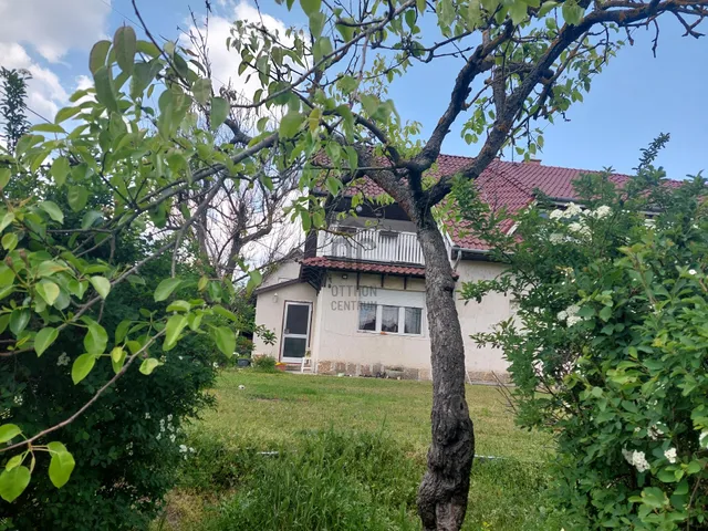 Eladó ház Sződliget 168 nm