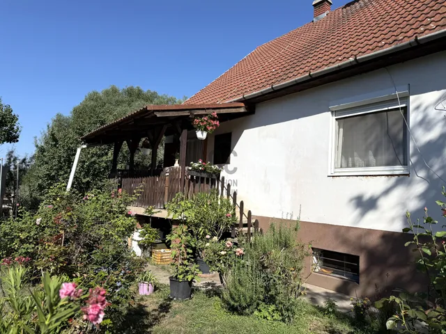 Eladó ház Nagytarcsa 147 nm