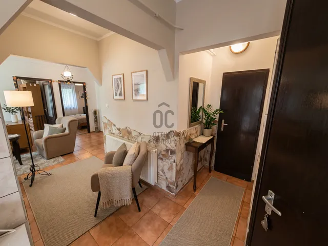 Eladó ház Úri 74 nm