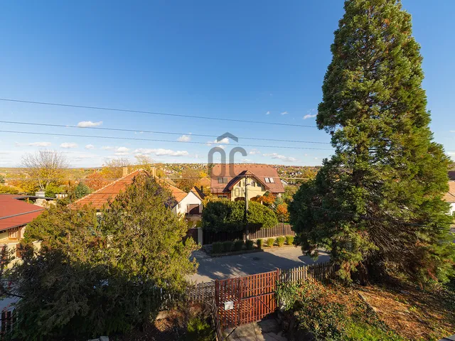 Eladó ház Pécel 160 nm