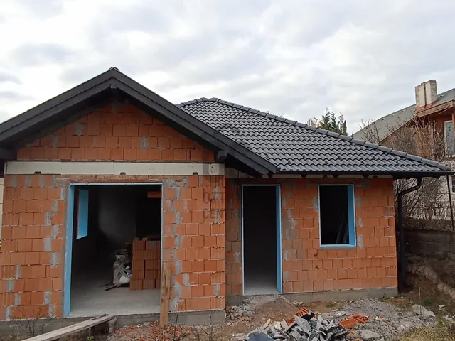 Eladó ház Ecser 75 nm