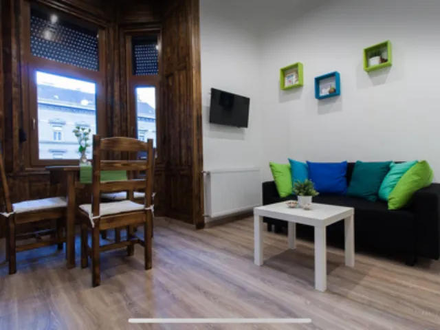 Eladó lakás Budapest VIII. kerület, Népszínháznegyed 156 nm