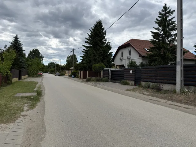 Eladó telek Veresegyház 940 nm