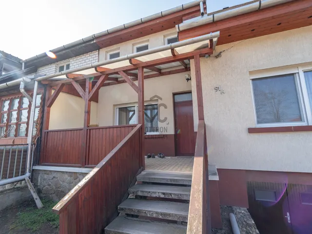 Eladó ház Budapest XVIII. kerület, Kossuth Ferenc-telep 160 nm