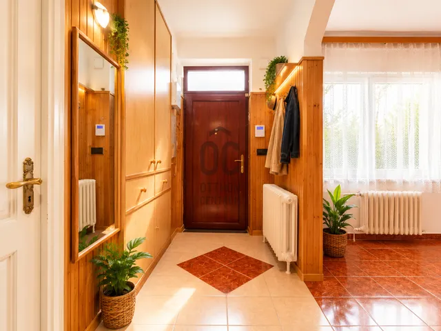Eladó ház Budapest XVIII. kerület, Kossuth Ferenc-telep 160 nm