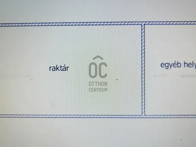 Eladó kereskedelmi és ipari ingatlan Dánszentmiklós 600 nm