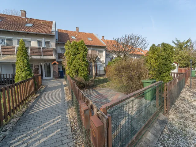 Eladó lakás Budapest XVII. kerület, Strázsahegy 80 nm