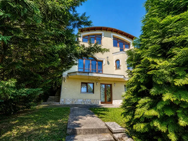 Eladó ház Solymár 295 nm