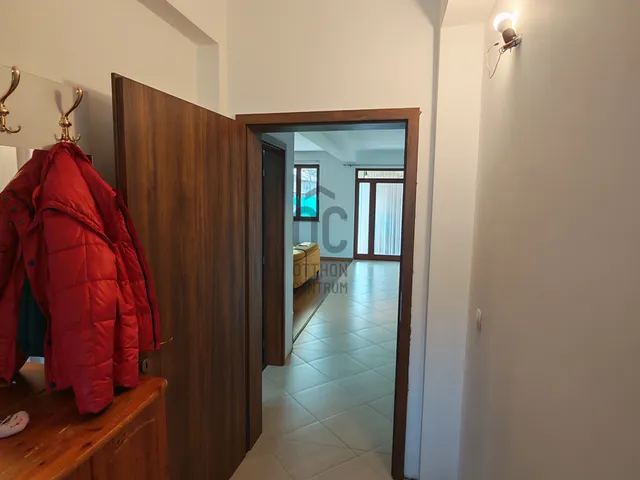 Eladó ház Nagytarcsa 300 nm