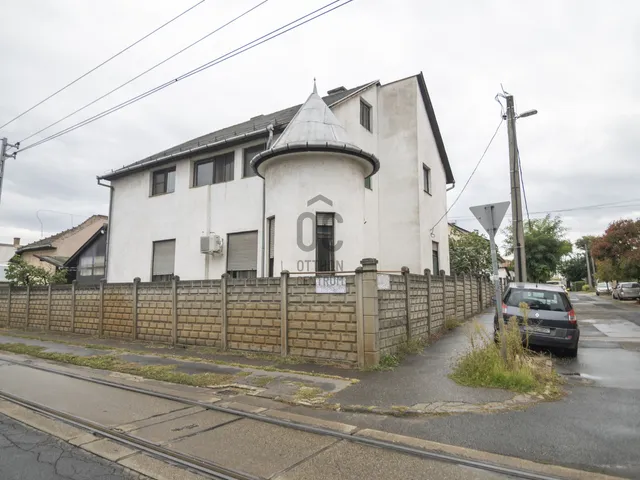 Eladó ház Budapest XX. kerület, Pacsirtatelep 238 nm