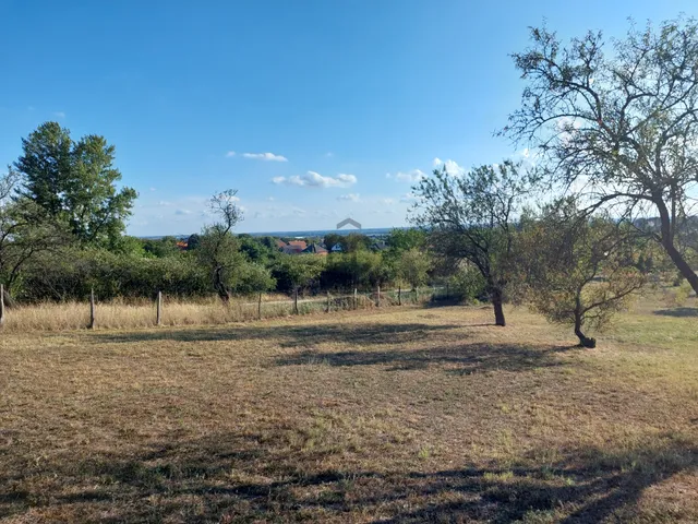 Eladó telek Maglód 4008 nm