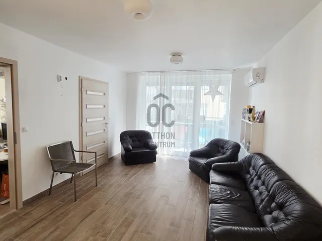 Eladó lakás Budapest X. kerület, Laposdűlő 70 nm