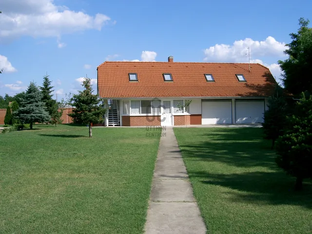 Eladó kereskedelmi és ipari ingatlan Szatymaz 605 nm