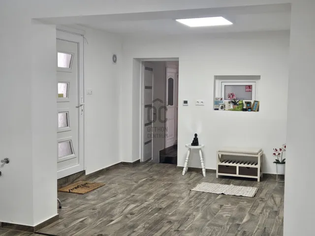 Eladó kereskedelmi és ipari ingatlan Szeged, Rókus 110 nm