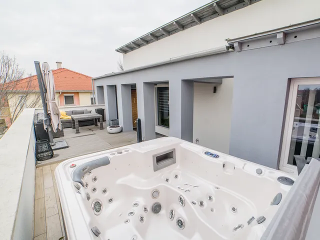 Eladó lakás Szeged, Újszeged 114 nm