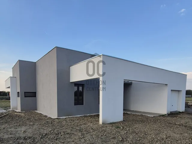 Eladó ház Deszk 173 nm
