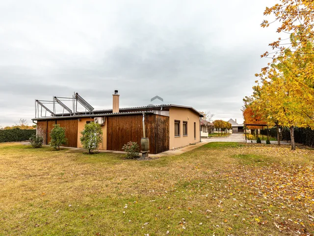 Eladó ház Zsombó 165 nm