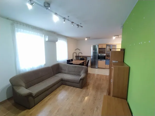 Kiadó lakás Szeged, Rókus 73 nm