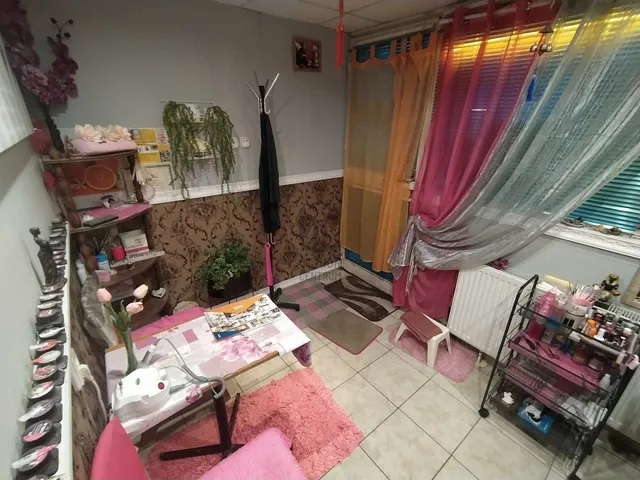 Eladó kereskedelmi és ipari ingatlan Szeged, Tarján 17 nm