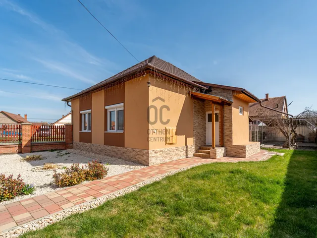 Eladó ház Hódmezővásárhely, Kincsestelep 104 nm