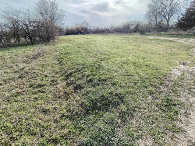 Eladó telek Szeged, Kikötő sor 3549 nm