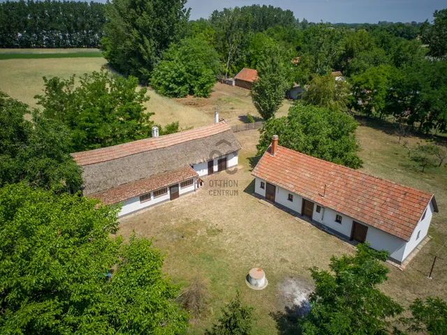 Eladó ház Domaszék 4413 nm