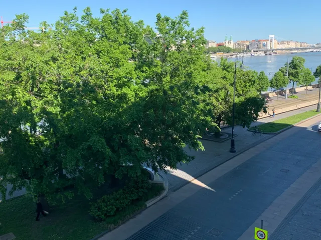 Eladó lakás Budapest I. kerület 60 nm