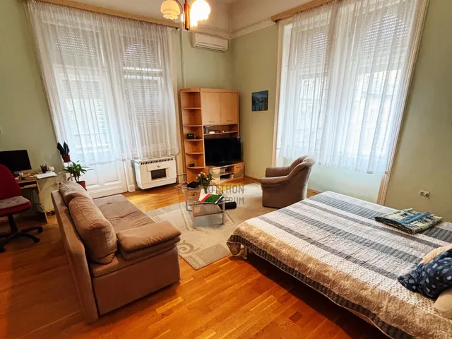 Eladó lakás Budapest VI. kerület 104 nm