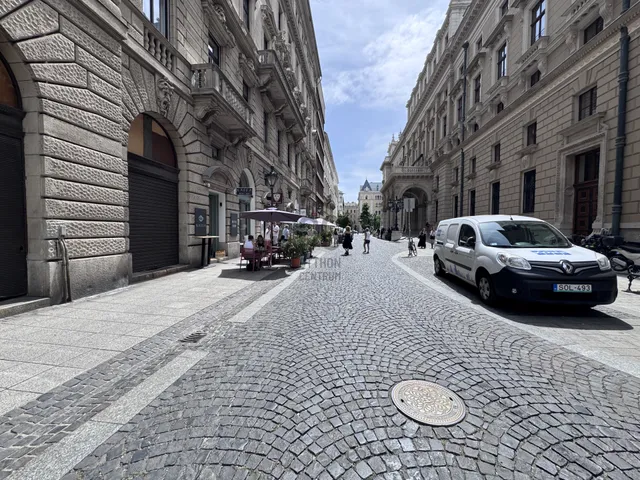 Kiadó kereskedelmi és ipari ingatlan Budapest VI. kerület 43 nm