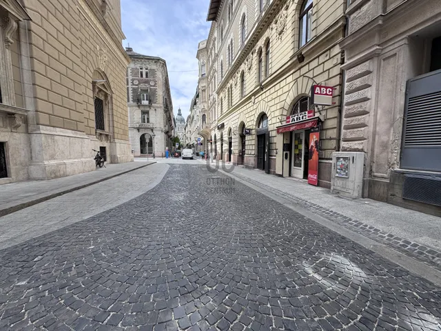 Kiadó kereskedelmi és ipari ingatlan Budapest VI. kerület 43 nm