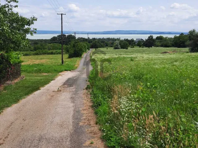 Eladó telek Révfülöp 5300 nm