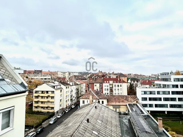 Eladó lakás Budapest II. kerület 156 nm