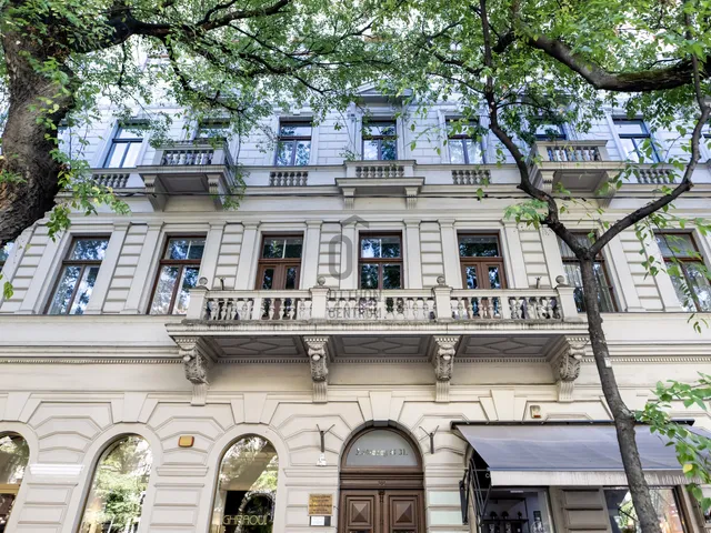 Eladó lakás Budapest VI. kerület 136 nm