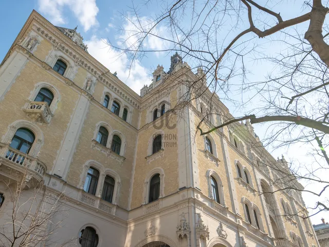 Eladó lakás Budapest VI. kerület 136 nm