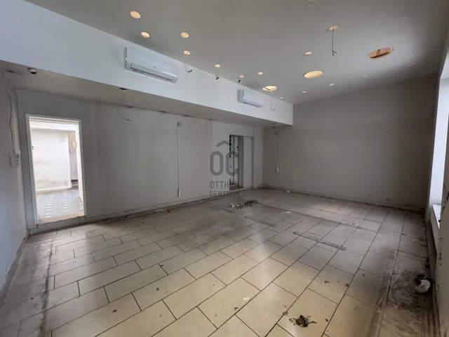 Kiadó kereskedelmi és ipari ingatlan Budapest XI. kerület, Gellérthegy 190 nm