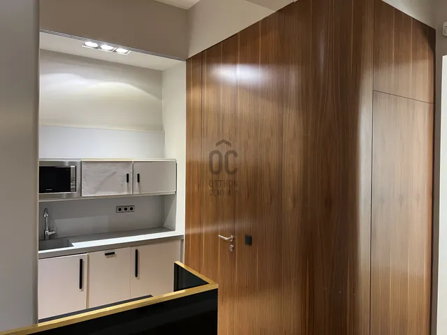 Eladó kereskedelmi és ipari ingatlan Budapest VI. kerület 80 nm