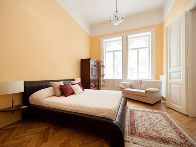 Eladó lakás Budapest VI. kerület, Nagykörúton kívüli terület 144 nm