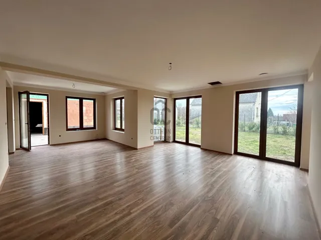 Eladó ház Cserszegtomaj 180 nm