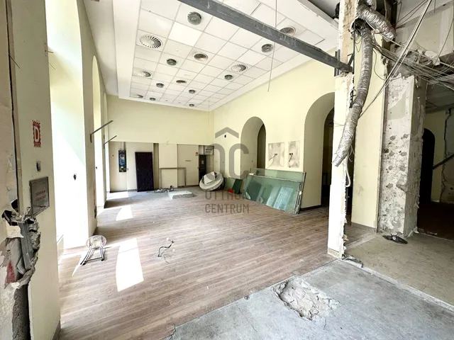 Eladó kereskedelmi és ipari ingatlan Budapest VI. kerület 994 nm
