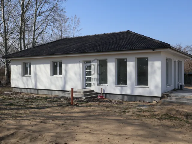 Eladó ház Ballószög 120 nm