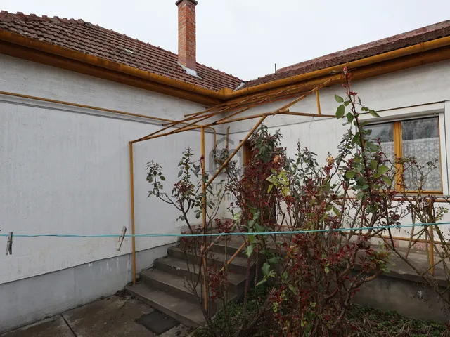 Eladó ház Kecskemét, Belváros 95 nm