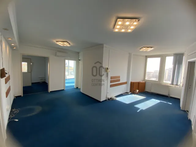 Eladó kereskedelmi és ipari ingatlan Kecskemét, Belváros 128 nm