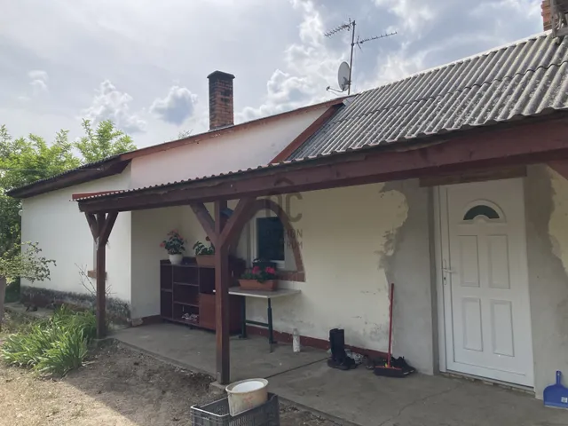 Eladó mezőgazdasági ingatlan Lajosmizse 104 nm